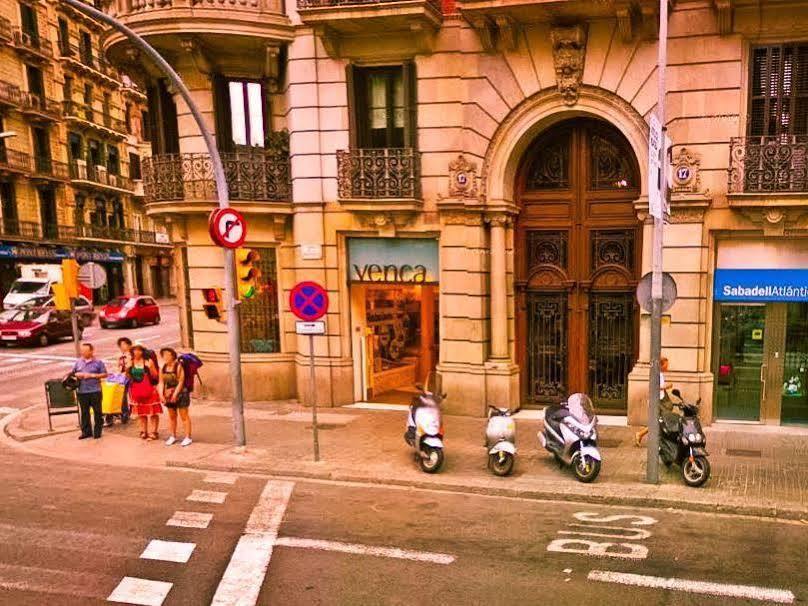 Alternative Creative Youth Hostel Barcelona Kültér fotó