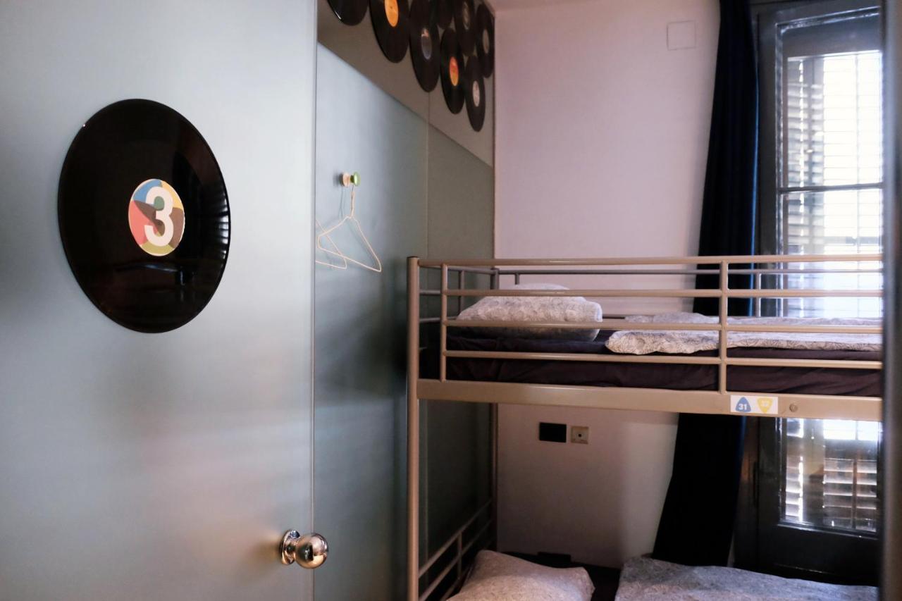 Alternative Creative Youth Hostel Barcelona Szoba fotó